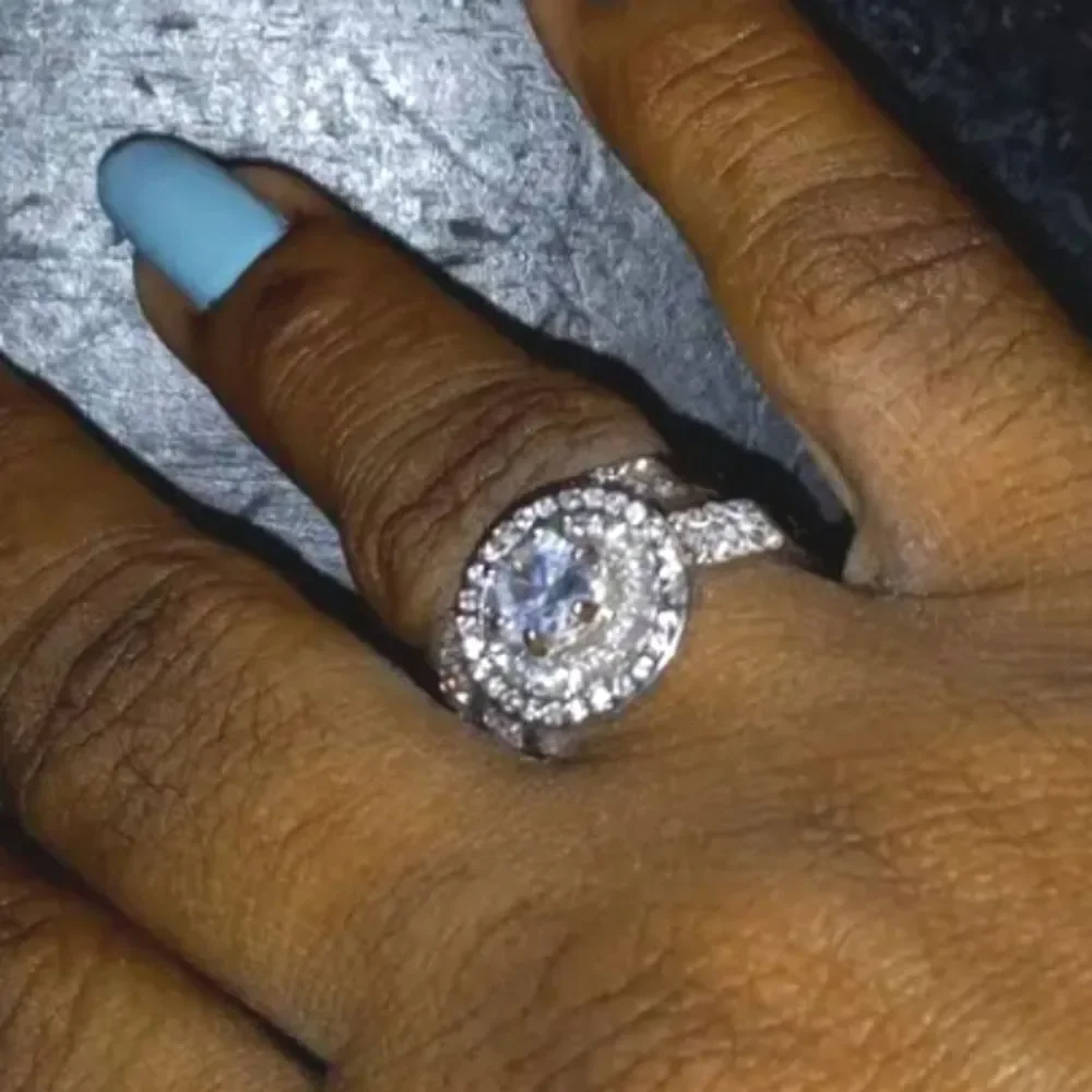 Luxury diamond Wedding ring set sz 10